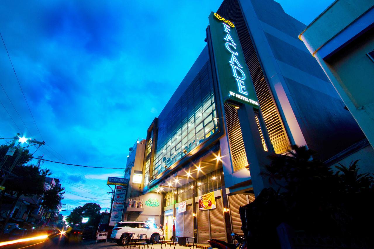 Facade Hotel Tabaco Bagian luar foto